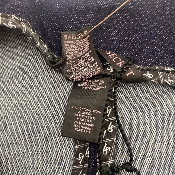 Victoria’s Secret SZ L Jean Cropped Jacket Gold Chain Blue Stretch Coat NWT Read - Picture 7 of 9